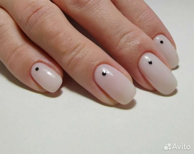 Маникю/педикюр