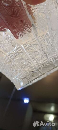 Хрустальная ваза