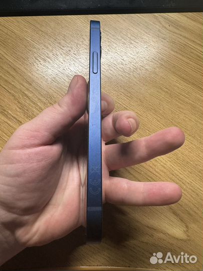 iPhone 12, 64 ГБ