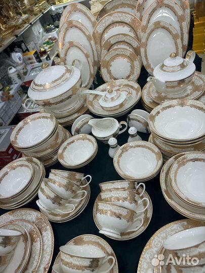Чайно столовый сервиз на 12 персон
