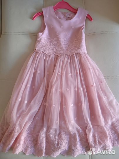 Платье праздничное