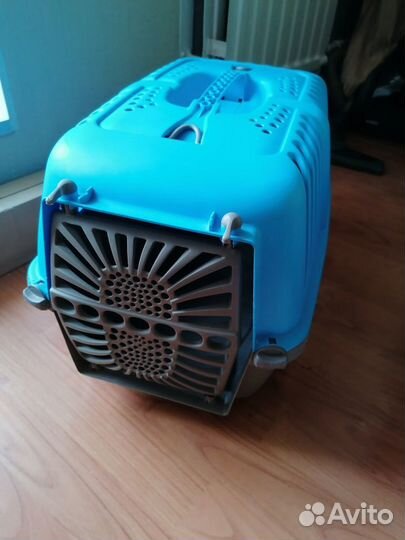 Переноска для кошек и собак