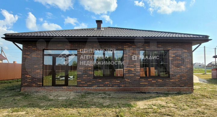 Дом 98,1 м² на участке 8 сот.