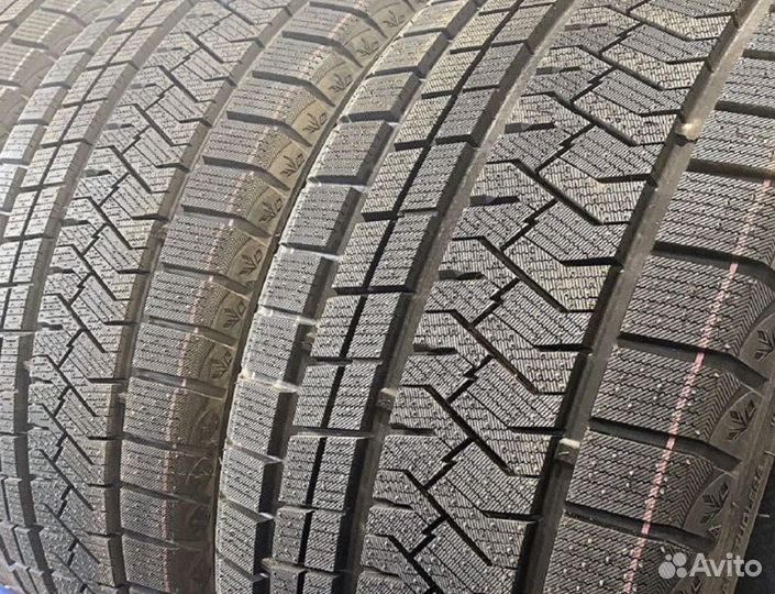 Triangle PL02 255/45 R20