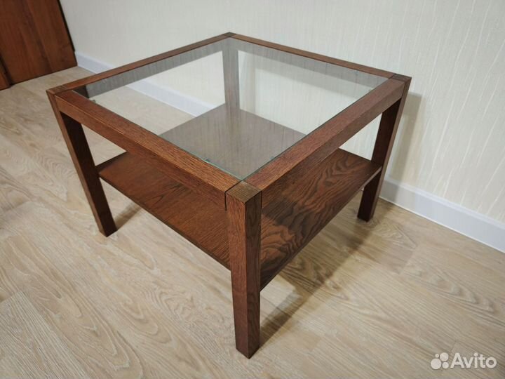 Журнальный столик IKEA со стеклом