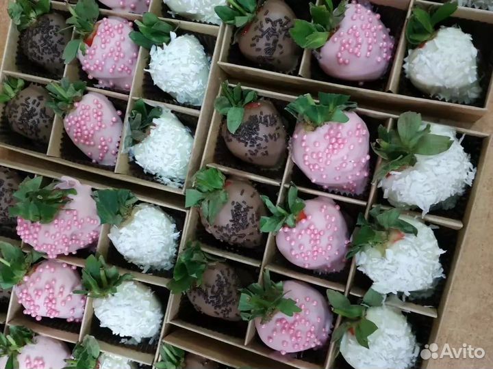 Шоколадные конфеты, клубника в шоколаде