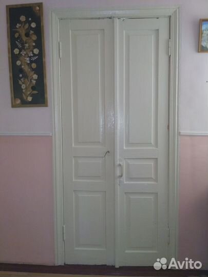 Старые деревянные двери