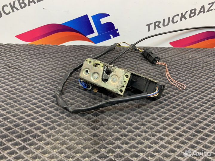 81626806121 Замки двери левой