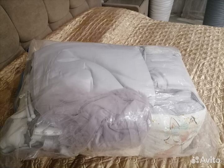 Бортики в кроватку комплект