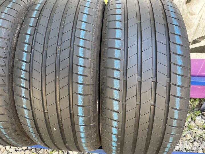 Bridgestone Turanza T005 225/40 R18