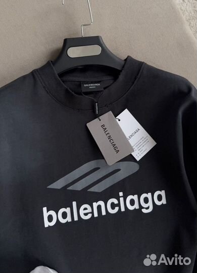 Свитшот Balenciaga