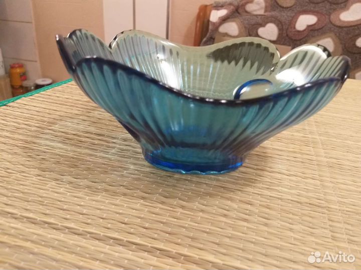 Салатники из цветного стекла