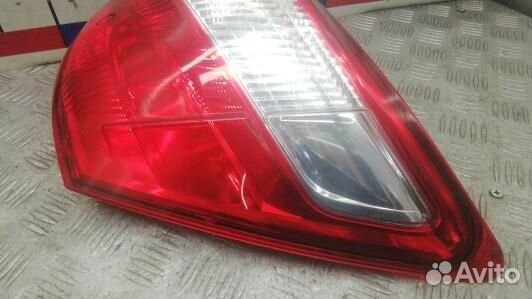 Фонарь задний правый nissan qashqai J10 +2 (SKR18M