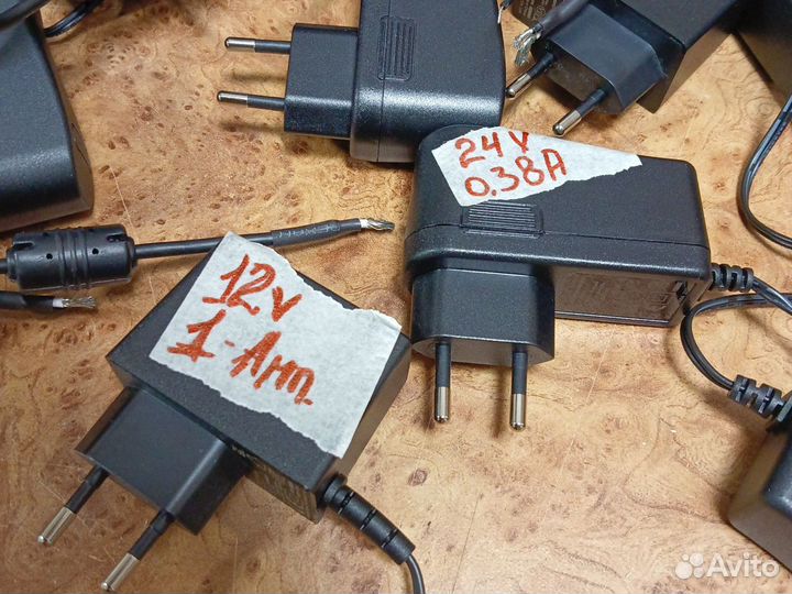 Блоки питания на 24в. 0.38 а на 12 v 5,и 1 а