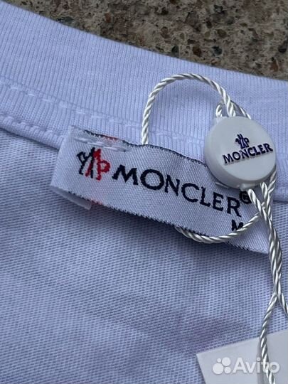 Футболка Moncler