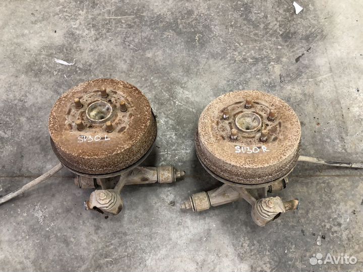 Ступица задняя левая Toyota Camry Vista SV30 CV30