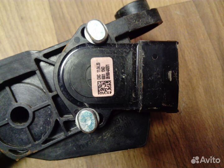 Датчик положения педали акселератора