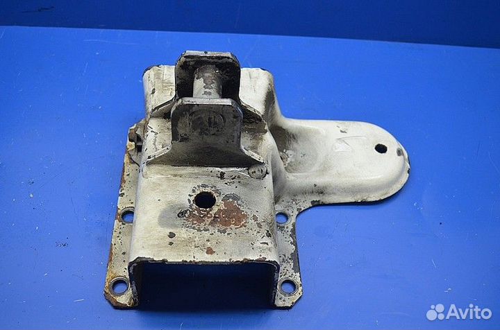 Кронштейны кабины / Подвеска / Замки, другое volvo