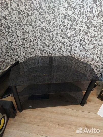 Стеклянная тумба