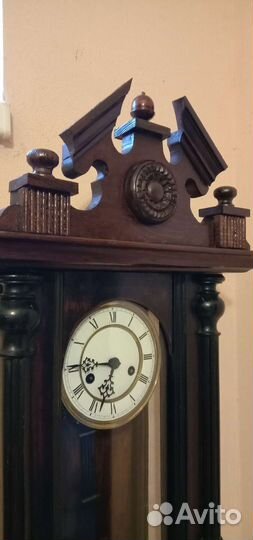 Старинные настенные часы с боем GB