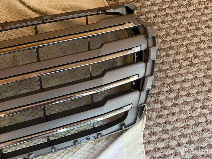 Решетка радиатора toyota land cruiser 200