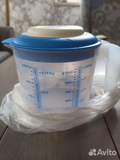 Ёмкость (кувшин) мерная с крышкой