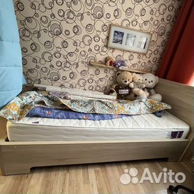 Кровать IKEA с матрасом Корона