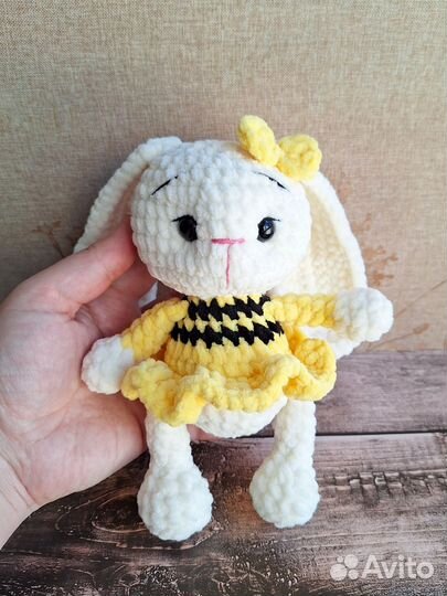 Плюшевый заяц