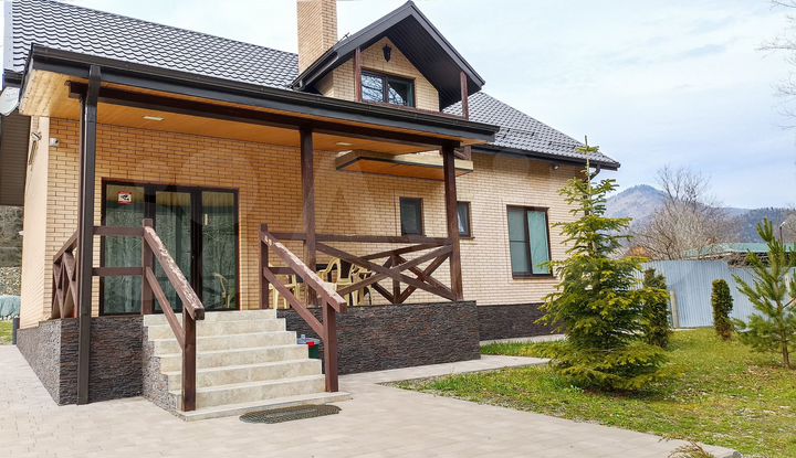 Дом 160 м² на участке 15 сот.