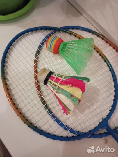 Ракетка для бадминтона
