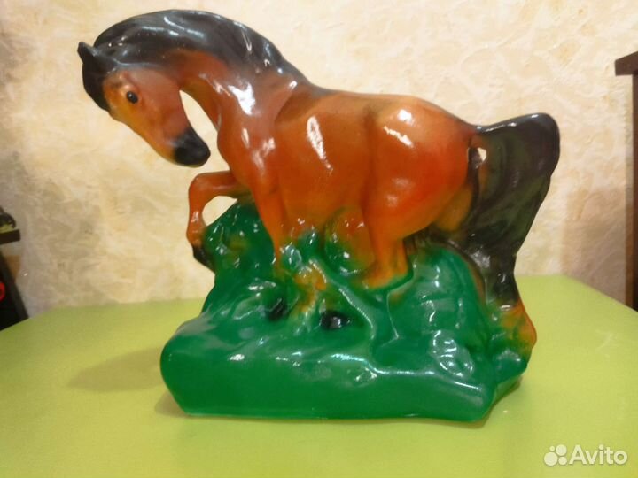 Конь гипсовый-копилка