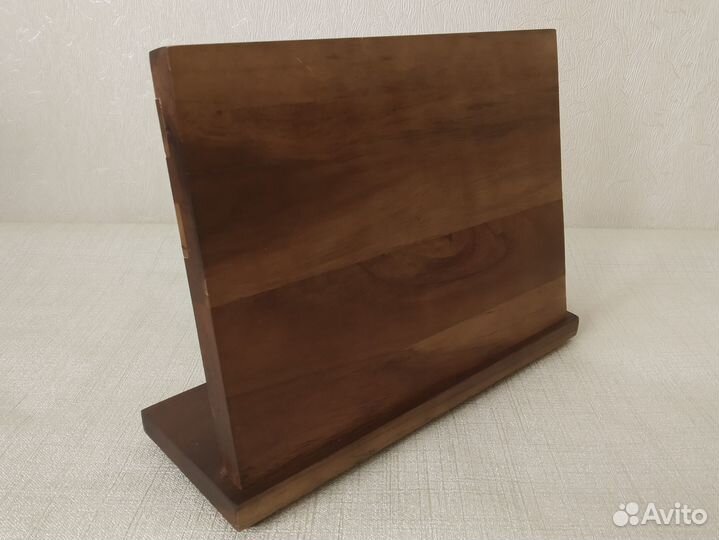 Подставка для кухонных ножей