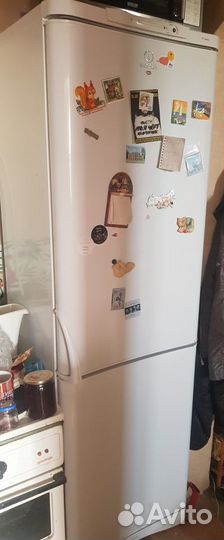 Высокий Холодильник Indesit 2 метра 370 л