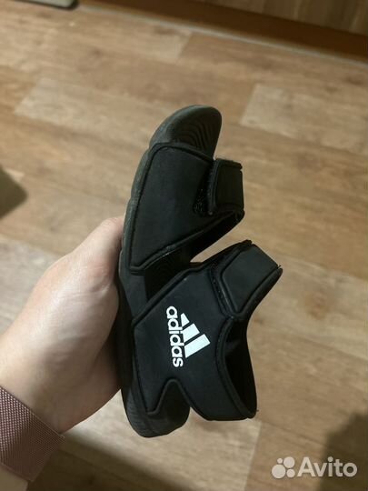 Сандали adidas