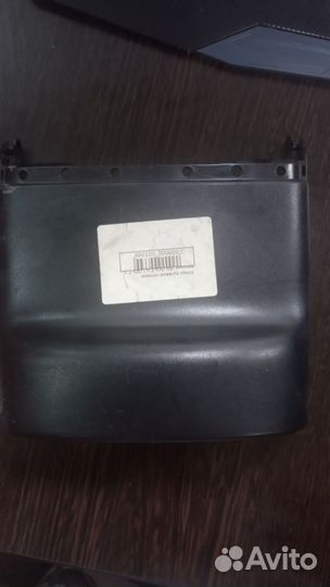 Кожух рулевой колонки VW Golf 5