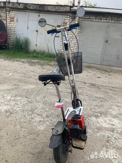 Бензиновый самокат