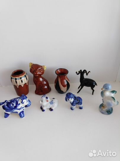 Статуэтки. Гжель, оникс, фарфор, стекло