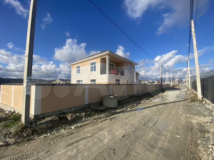 Дом 200 м² на участке 5,4 сот.