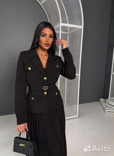 Костюм женский Valentino