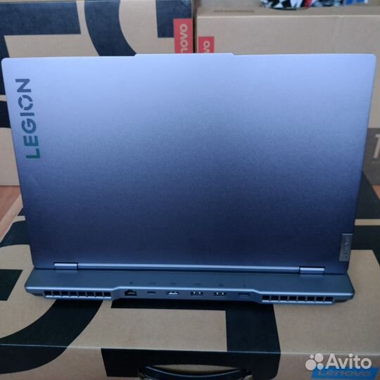Игровой ноутбук Lenovo Legion r7000