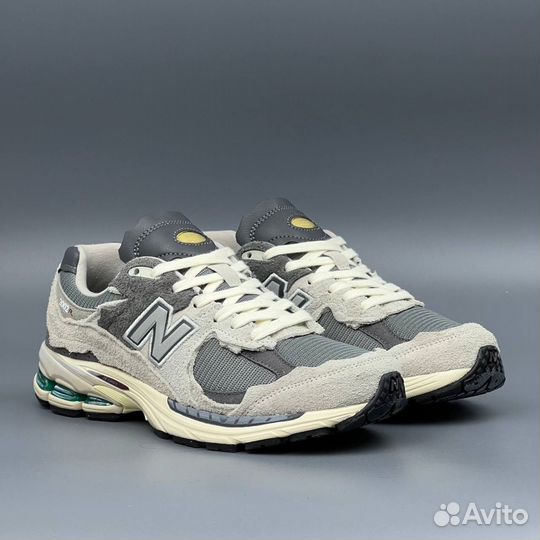 Мужские кроссовки New Balance 2002R Grey