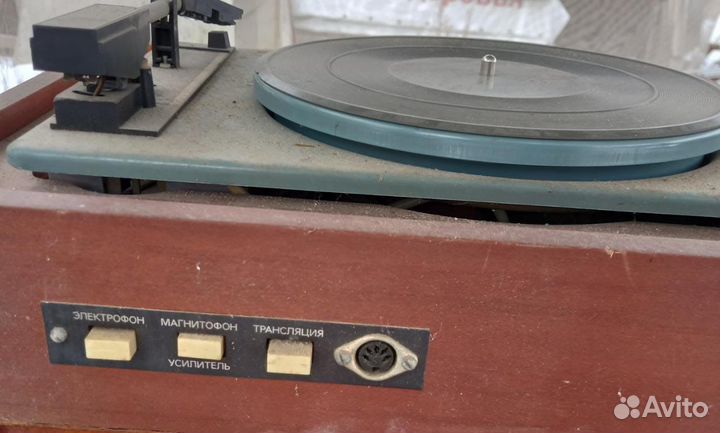 Старинный граммофон