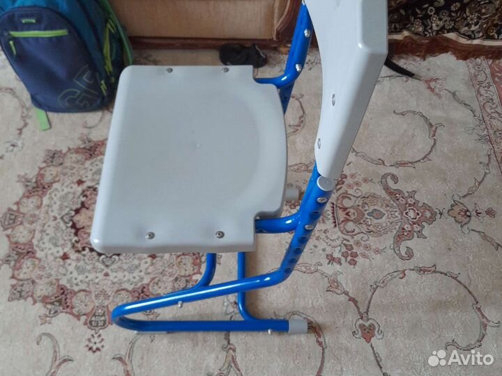 Парта и стул школьника растущие