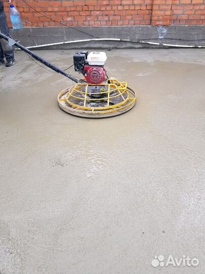 Аренда затирочной машины бензиновой 1000мм