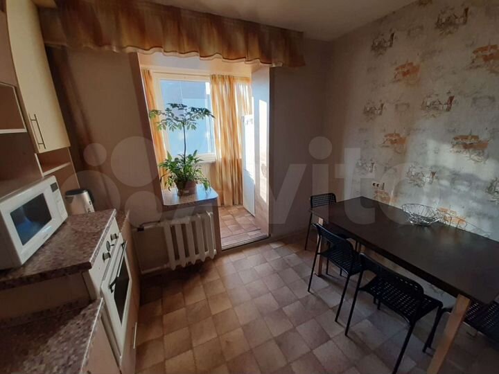 3-к. квартира, 80 м², 6/9 эт.