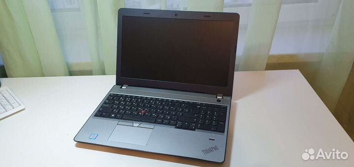 Lenovo thinkpad E570 15.6/i3-6/6GB/ssd128+500gb