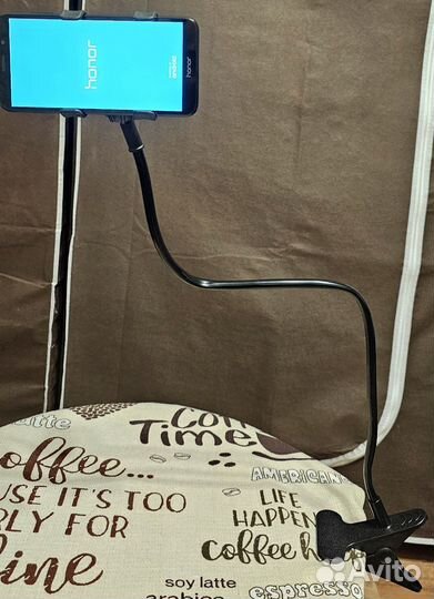 Держатель смартфона на прищепке и гибкой штанге