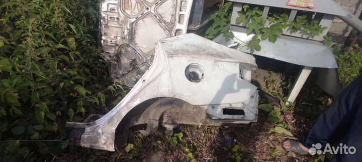 Заднее левое крыло на hyundai solaris