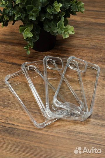 Противоударные чехлы с уголками для iPhone