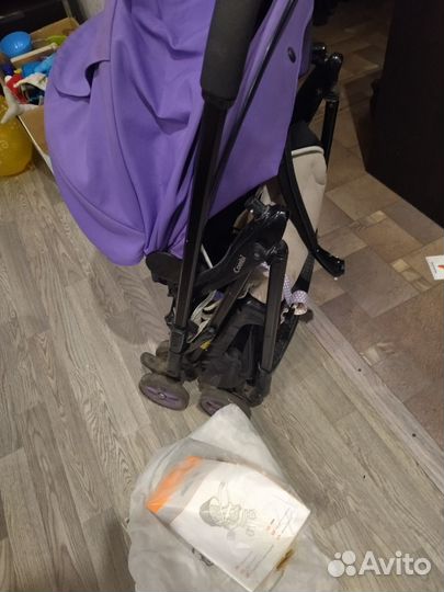 Прогулочная коляска